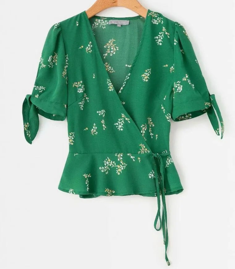 Vintage Francja Styl Z Krótkim Rękawem Wrap Koszula Moda Zielona Kwiatowa Drukuj Tie Łuk Talii Bluzka Kobiety Jednoczęściowe Topy 210429