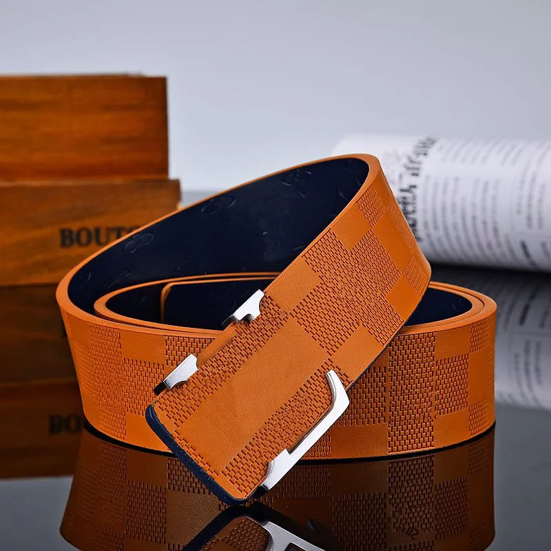2021 Fashion Luxury Men Designers Belts Alloy V Buckle Belt Högkvalitativ äkta lädermidjeband259w