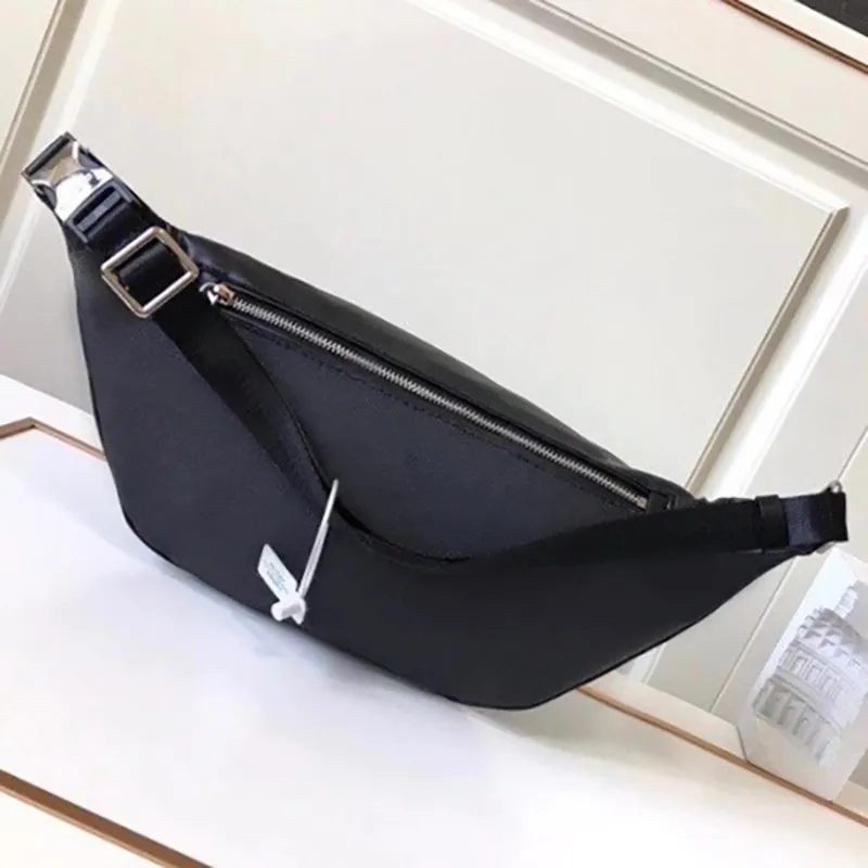 Sacs de taille de mode Sacs à bandoulière de designer Sac de ceinture en gaufrage Découverte Bandoulière en cuir de fleur noire Bandoulière de luxe Bumbag spécial C261G