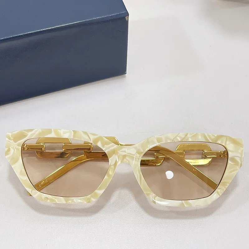 Tasarımcı Güneş Gözlükleri Lady Z1474 Günlük Boş Zaman Alışveriş Square Glasses Seyahat Tatil Partisi Gümüş Mektup Ayna Bacaklar UV400 Yüksek Qu215x