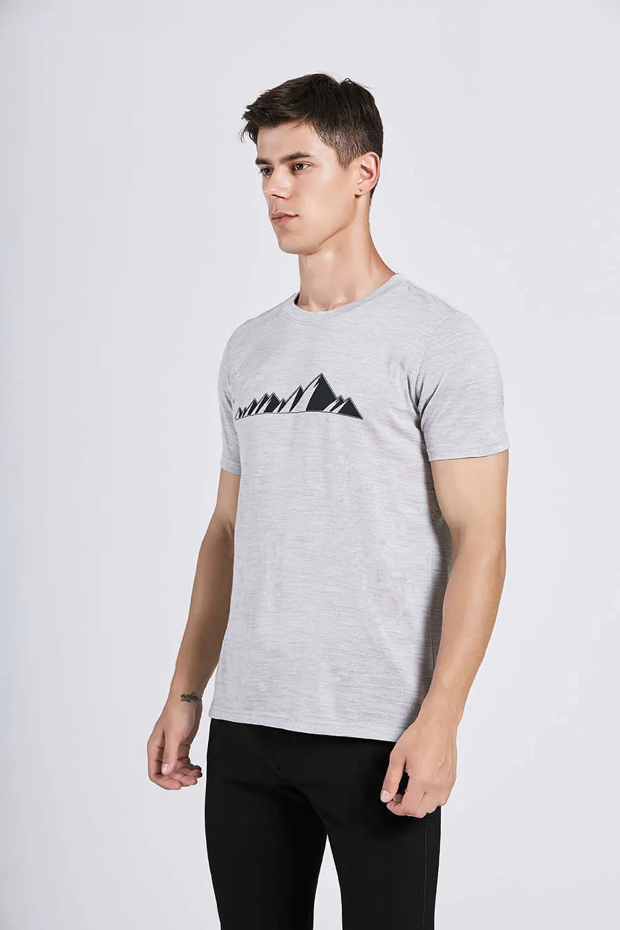 Mannen Merino Wol T-shirt 100% Shirts Zachte Sneldrogende Vocht Wicking Geur Weerstand Size S-XL 170G 210714