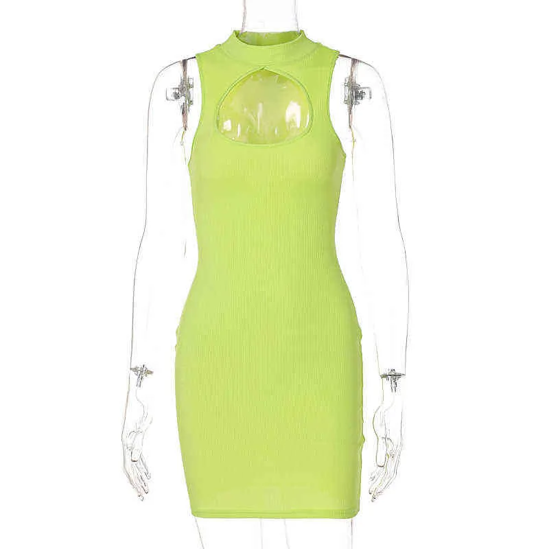 Hugcitar 2021 Ärmlös O-Neck Neon Green Solid Hollow Out Sexig Klänning Sommar Kvinnor Mode Streetwear Y2K Kläder Robe KPYTOMO Y1204