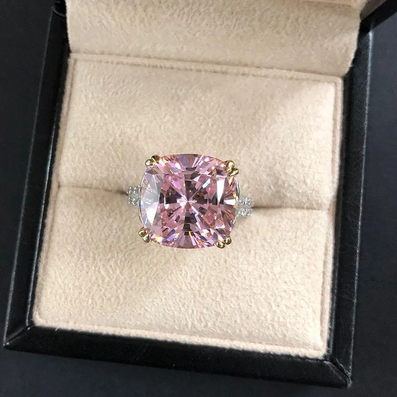 Klusterringar 100% 925 Sterling Silver Pink Lab-Moissanite Diamond Topaz Gemstone Wedding Förlovningsring Fina smycken gåvor för W2941