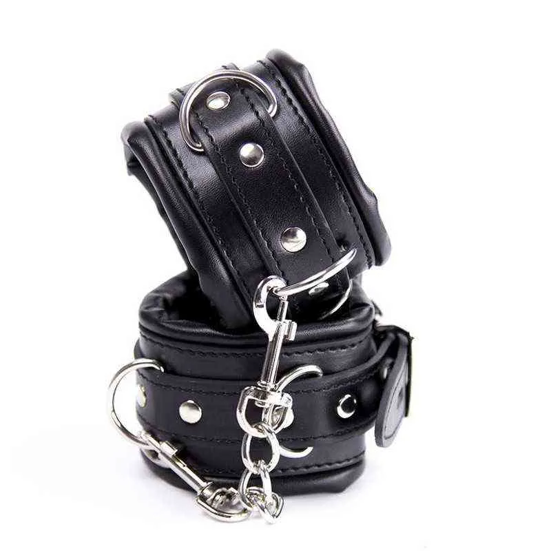 NXY Giocattoli adulti in pelle PU Polsini imbottiti morbidi Manette Polsini alla caviglia BDSM Bondage nero Set Giocattoli erotici coppia Giochi adulti Cosplay 1130