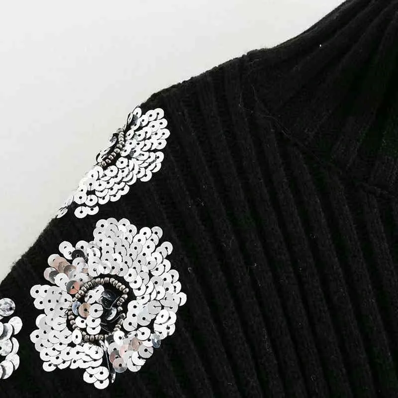 Women Vintage Autumn Winter Warm Sweaters O-Neck Pullovers Beads Black Loose Plus Size Female Street Knitted Sweater 210513