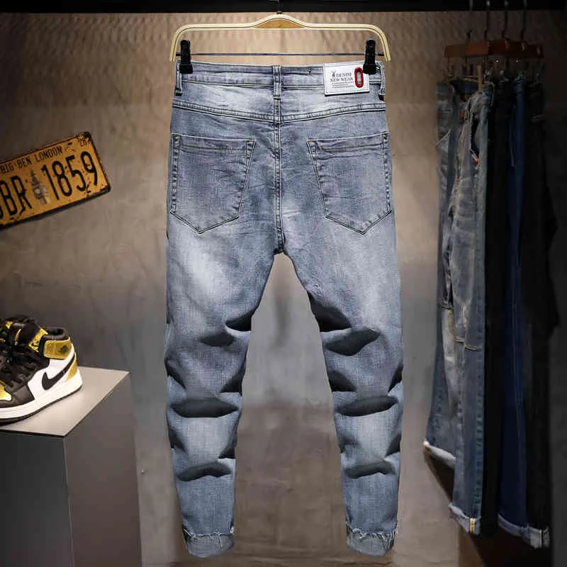 Men Ripped Casual Skinny jeans Trousers Fashion Brand man streetwear Letter printed distressed Hole gray Denim pants