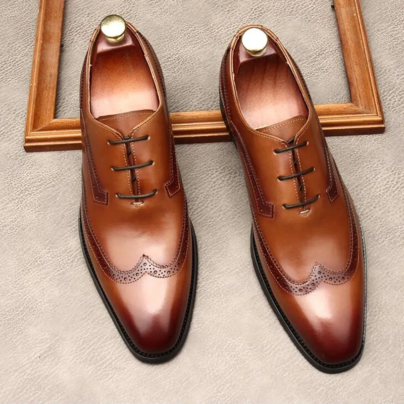 Oxford – chaussures habillées pour hommes, chaussures d'affaires formelles à lacets en cuir de vache véritable, bout pointu, pour mariage, bureau, noir et marron, brogue