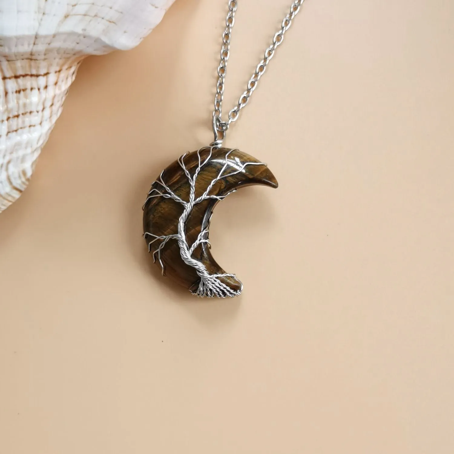 10st Tree of Life Crescent Moon Shape Pendant Silvertone Wire Wrap Natural ädelstenar Healing Crystal Women Necklace2389