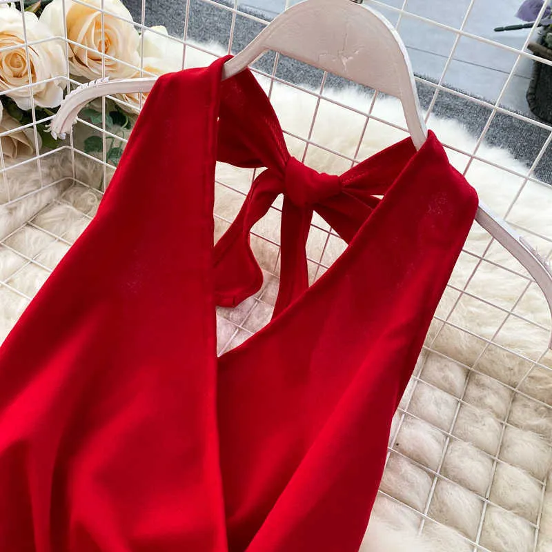 Solidne Red / Khaki Sexy Nieregularne Sukienka Halter Kobiety Letni Elegancki V-Neck Bez Rękawów Otwórz Back Club Party Dress New Fashion 2020 Y0603