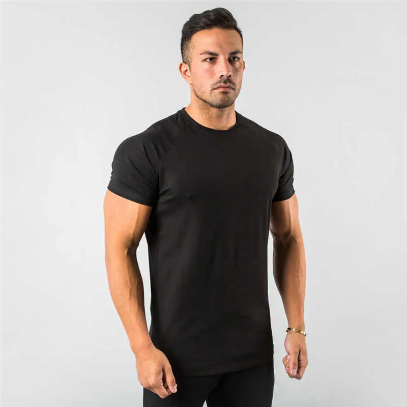 Sommar Plain Tops Tees Fitness Mens T Shirt Short Sleeve Muscle Joggers Bodybuilding Tshirt Male Gym Kläder Slim Fit 210629