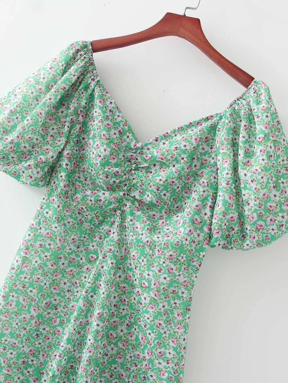 Женщины Sundress Летняя мода с коротким рукавом V-образным вырезом крошечные цветочные принты MIDI платье 210602