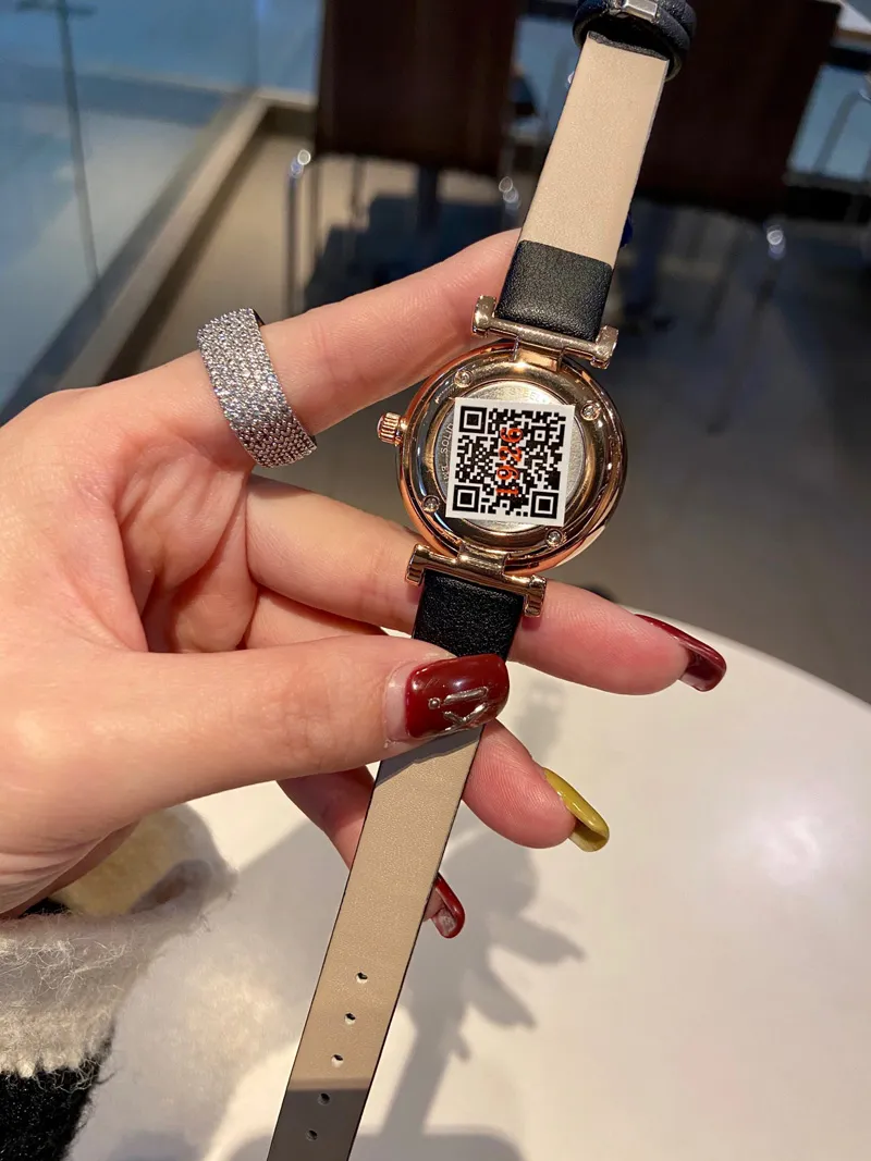 Brand Watches Beautiful Women Lady Girl Pearl Style Dial Leather Strap Quartz Wrist Watch AR48279O