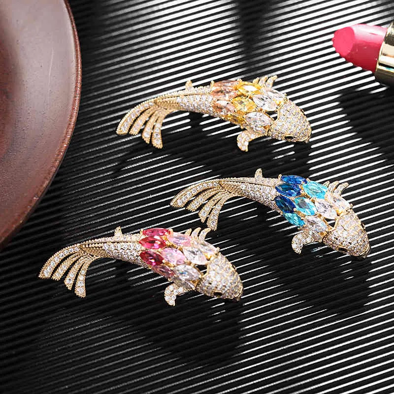 Japan And South Korea Small Fish Brooch Micro-Inlaid Gem Unisex Pin Elegant Sweet Corsage Clothing Accessories