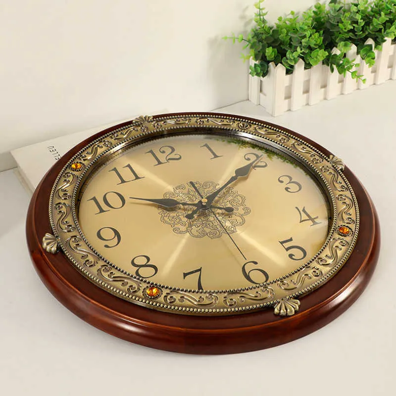 Lyxigt trä vägg klocka metall retro nordisk amerikansk stil guld tyst vägg klockor sovrum shabby chic vardagsrum horloge gåva 210724