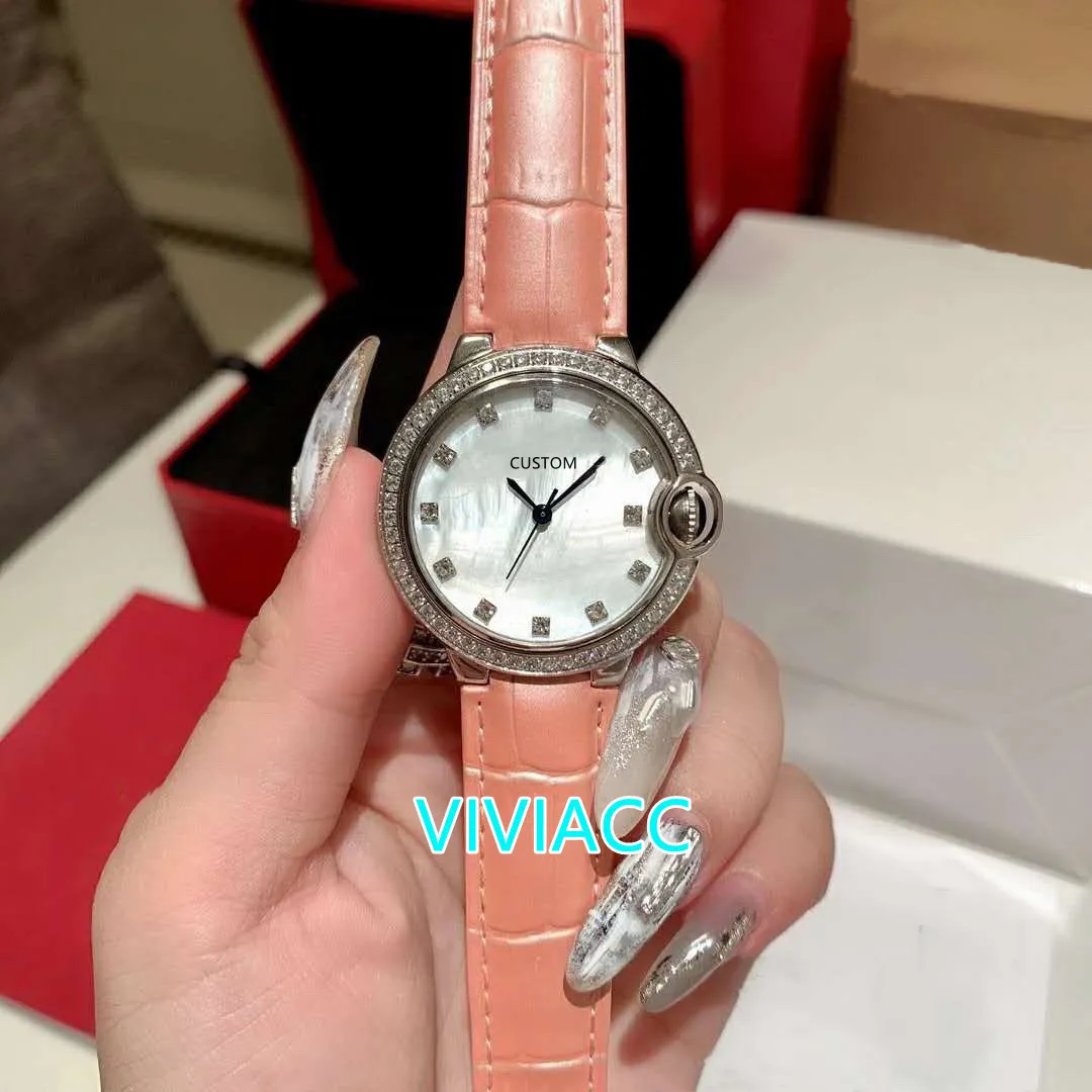 Mode nieuwe vrouwen geometrische kristallen diamant horloges natuurlijke parelmoer shell horloges vrouwelijke roze lederen klok 36mm