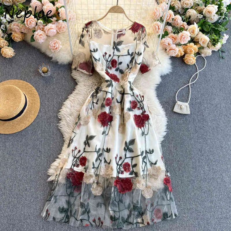 Neploe Schwere Arbeit Blumenstickerei Langes Kleid Frauen Hohe Taille Hüfte Eine Linie Schlanke Vestidos O Hals Kurzarm Robe Sommer 210423