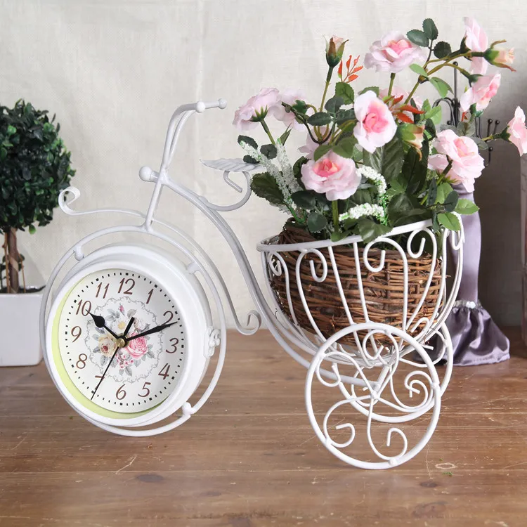 Double-sided Mute Clock Retro Creative Home Metal Crafts Living Room Decoration Ornaments Bicycle Seat Clocks 210414