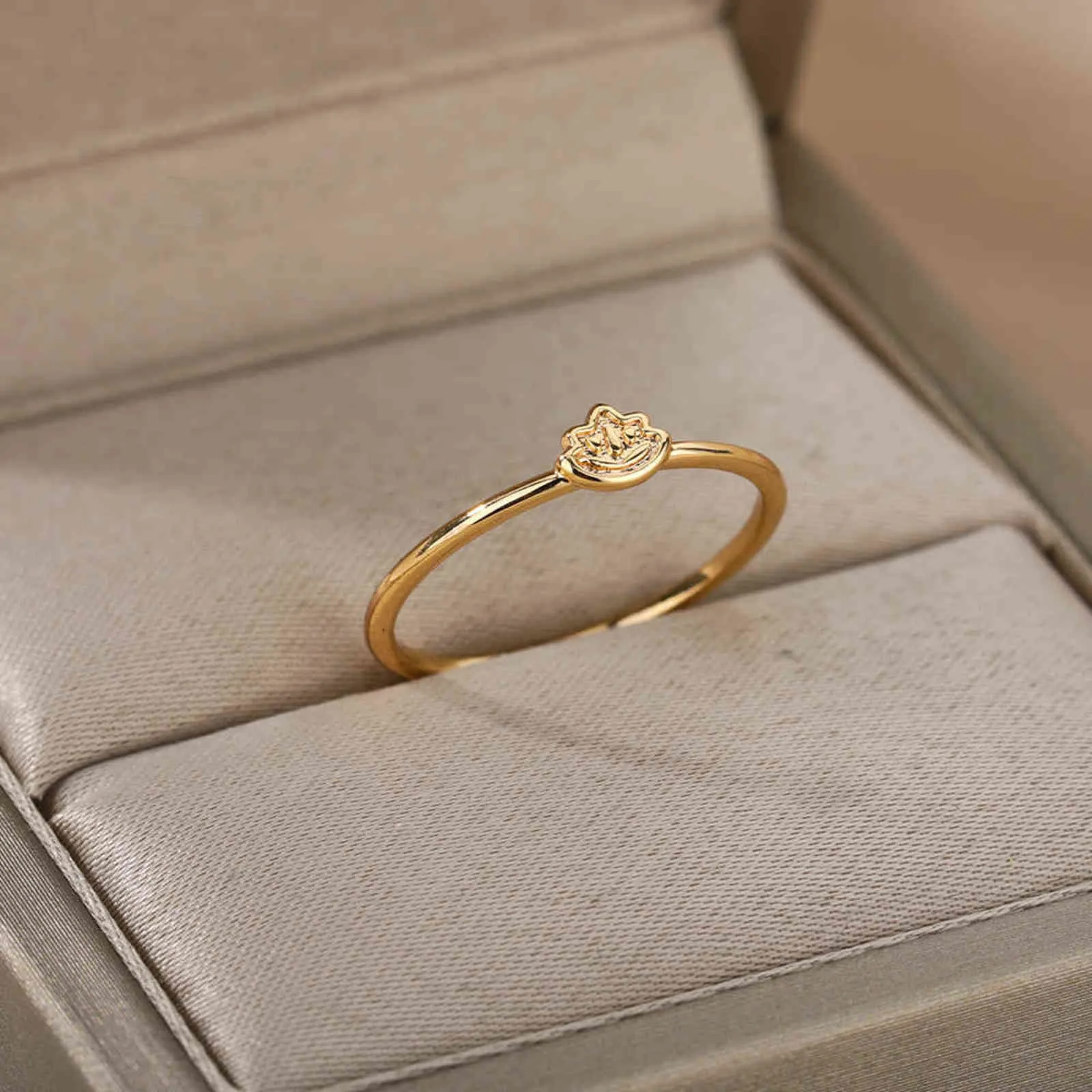 Rostfritt stål guld lotus ringar för kvinnor vintage blomma finger ring bröllopsfest smycken accessriös bague bijoux femme g1125
