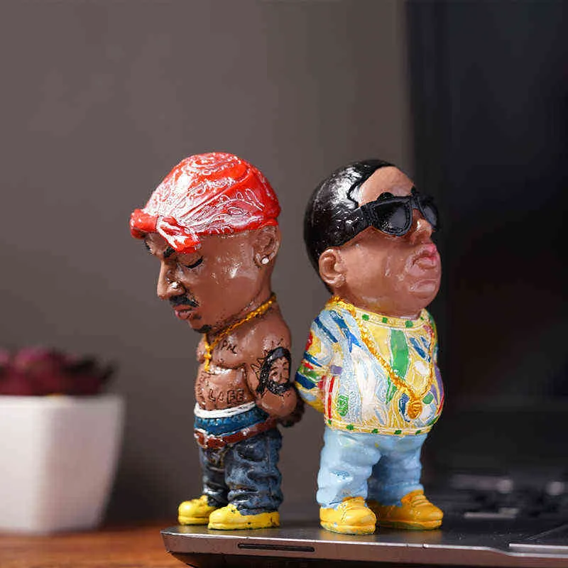 Mini ornamenti in resina Hip Hop Divertente Rapper Bro Figurine Set la casa Sculture all'aperto interni Decorazioni feste 220110