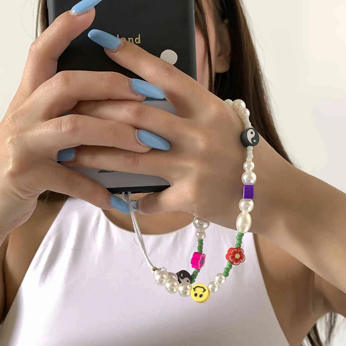 أحزمة الهاتف المحمول وسلسلة المجوهرات بالخرز للهاتف الخلوي البوهيمي البسيط.