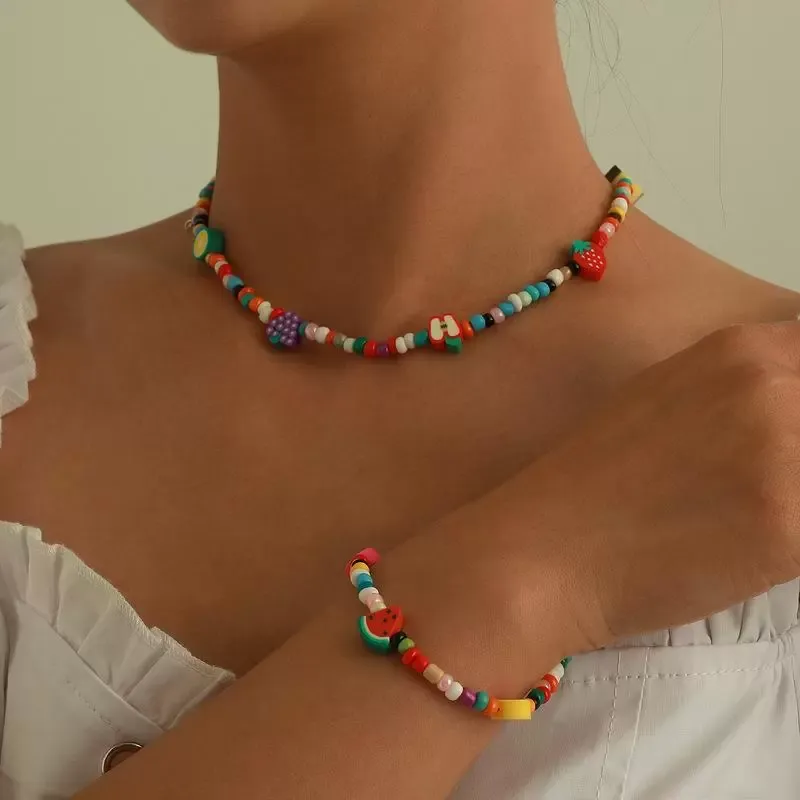 Girocolli Boemia fatti a mano in acrilico con perline di frutta girocollo collana a catena set di braccialetti le donne ragazza festa di nozze regalo di gioielli di moda