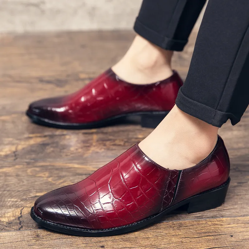 Persönlichkeit Trend Schuhe Designer männer Casual Leder Loafer Hausschuhe Mode Marke Männer Hohe Qualität Große Größe Italienisch