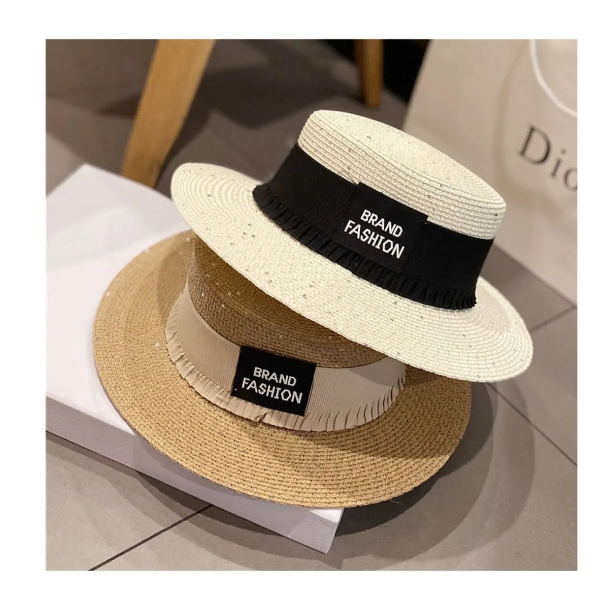 Fashion cloth flat hat women039s summer jazz wide eaves straw hat net red outing sunscreen sun hat English Luxurys Designers ha9763681