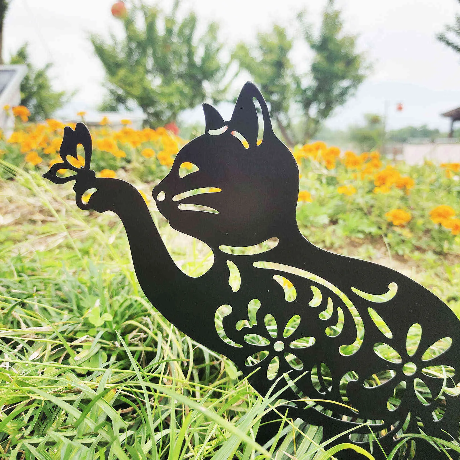 Cat And Butterfly Yard Art Metal Hollow Out Cat Ornaments Garden Decoration Outdoor Wrought Iron Cat Plugin Backyard Decoration Q3588976