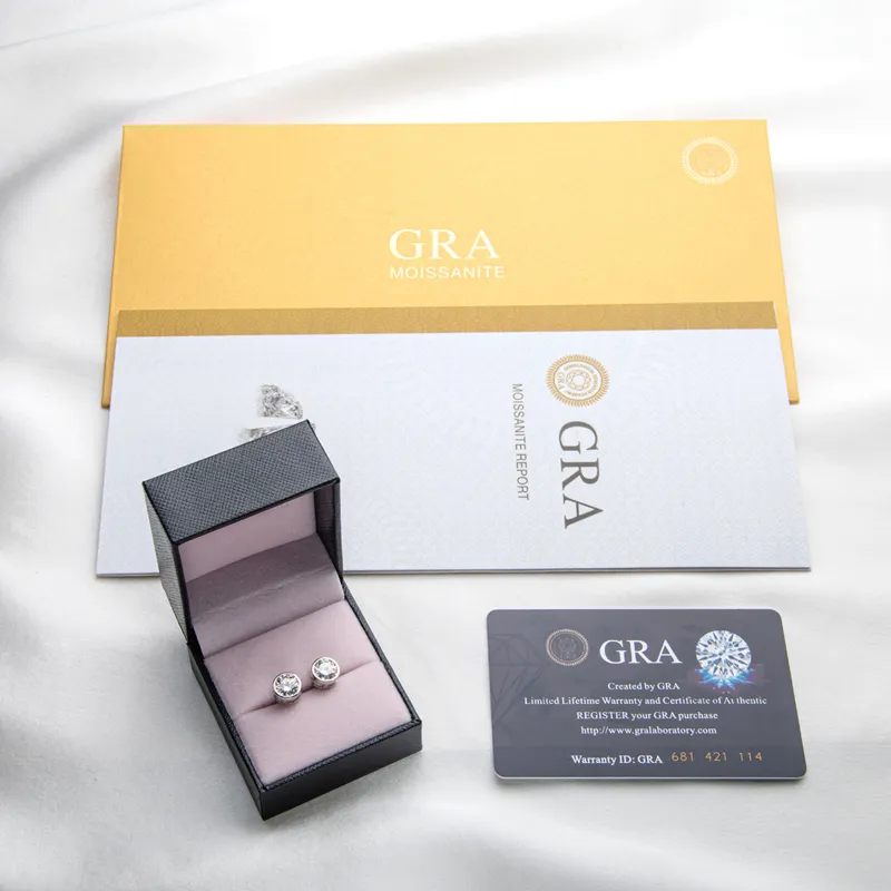 Iogou Real 0.5 / 1 karaat D kleur Diamant Stud Oorbellen voor Vrouwen 100% 925 Sterling Silver Springling Sieraden 220211