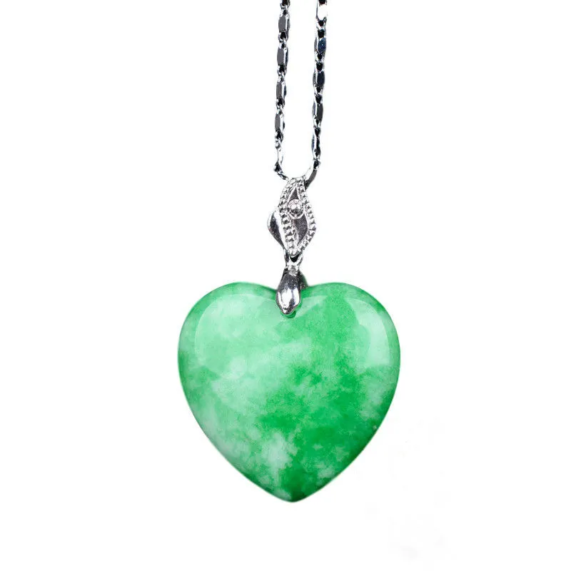 Ciondolo a forma di cuore di giada verde naturale intagliato Collana di amore cinese Fascino di giadeite Gioielli Moda Uomo fortunato Donna Amuleto Regali274F