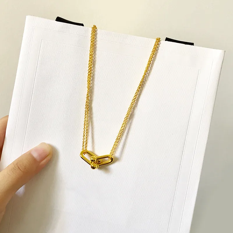 Novo design marca prata ouro cor coração t pingente colar acessórios zircon amor u tipo colar para mulheres jóias gift230r