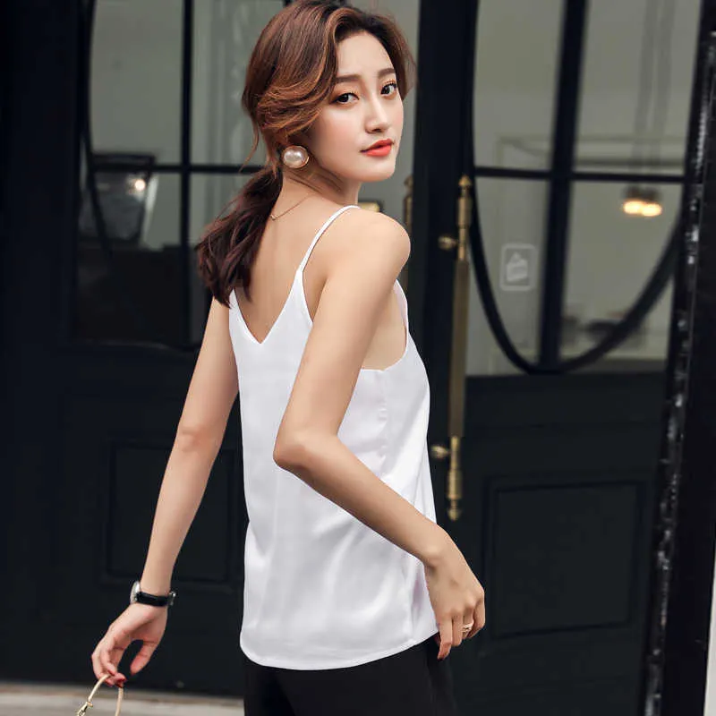 Koreańskie jedwabne topy kobiety satynowe top z czołgu w dekolcie elegancka bluzki bez rękawów plus rozmiar seksowne biuro dama solidne koszulki camis 210623