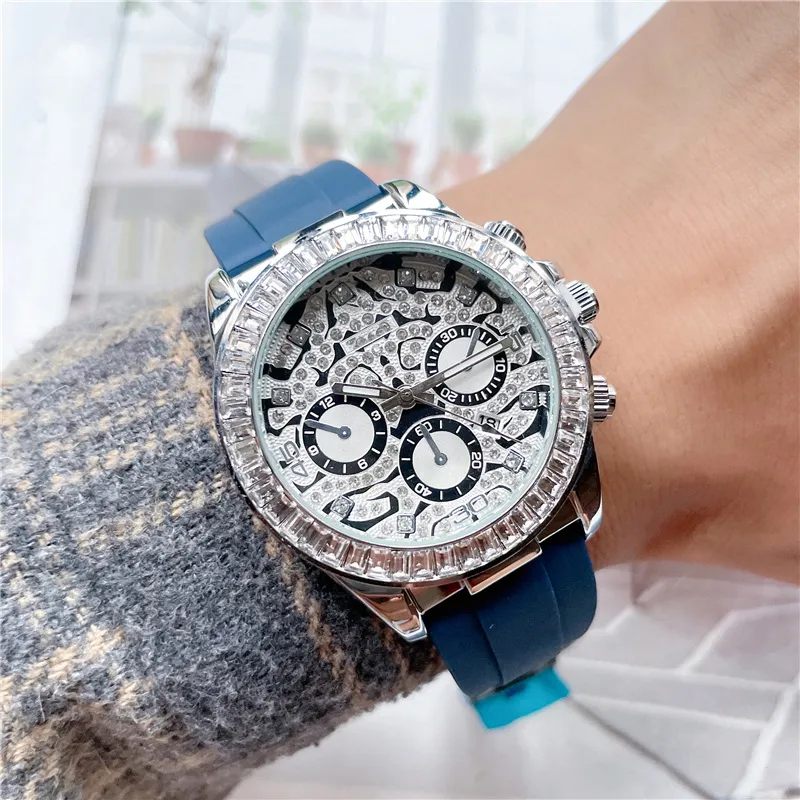 Marque de marque hommes femmes léopard cristal diamant style sangle en caoutchouc de quartz montre x1846502656