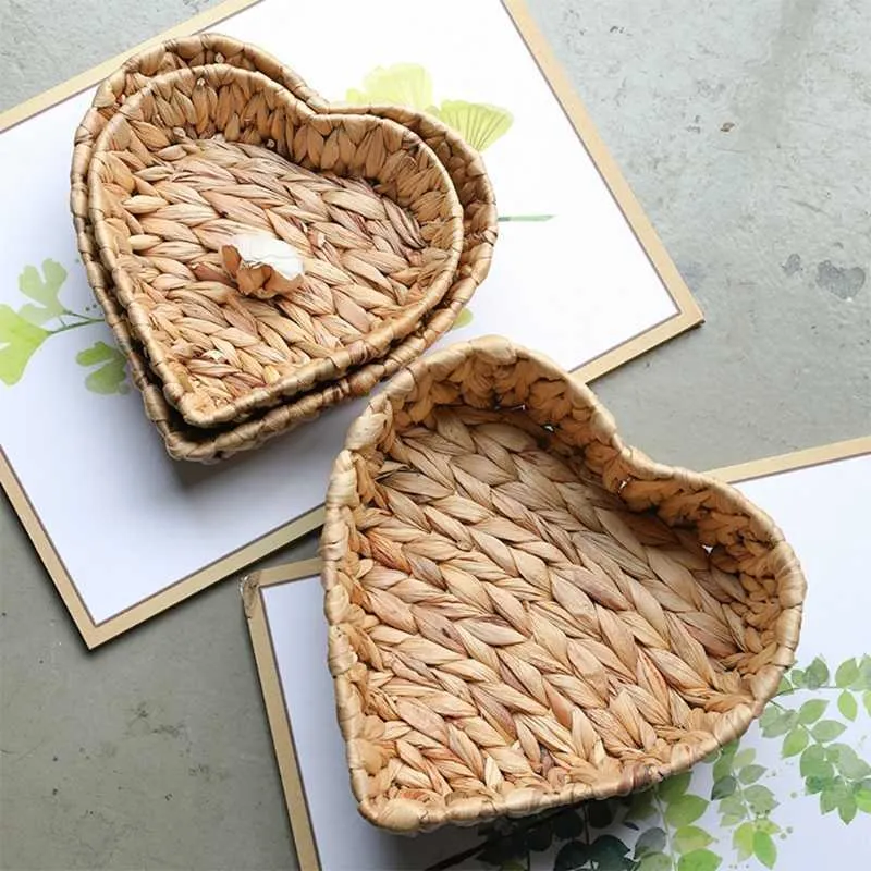 Heart Basket Tray Pleciony Seagrass Water Hiacynt Owocowy Cukierki Przekąski Talerz Sztućce na śniadanie 210609