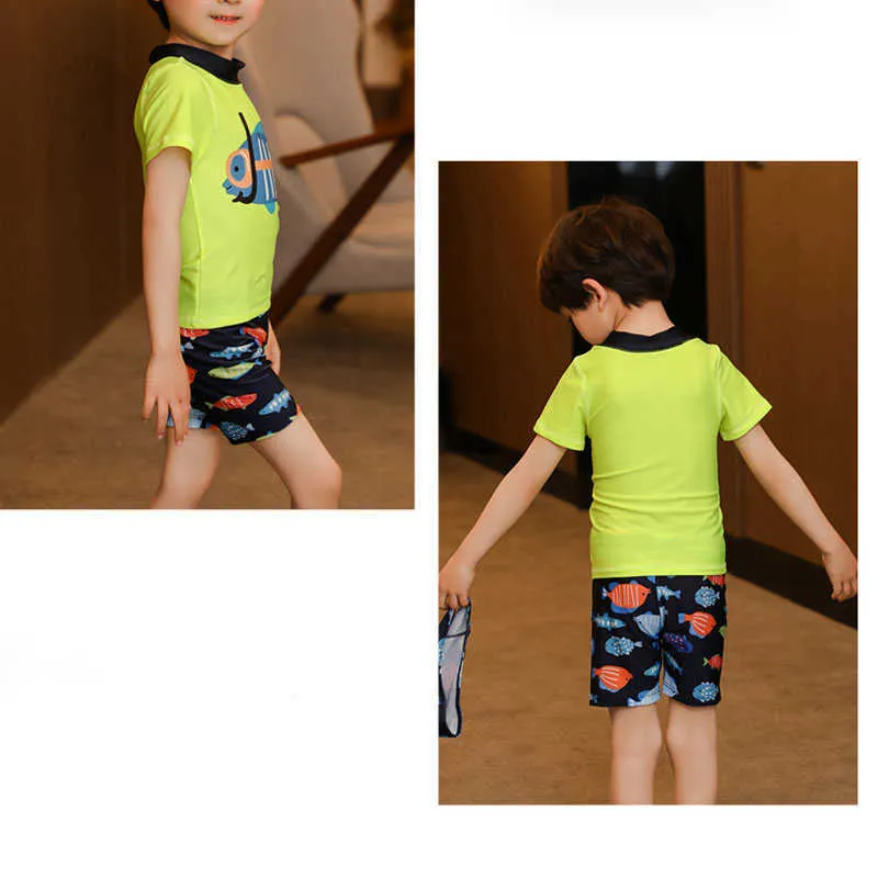 Maillot de bain pour enfants d'été Garçons à manches courtes Split Athing Surf Beathwear Bébé Dessins animés Surf Costume trois pièces 210625