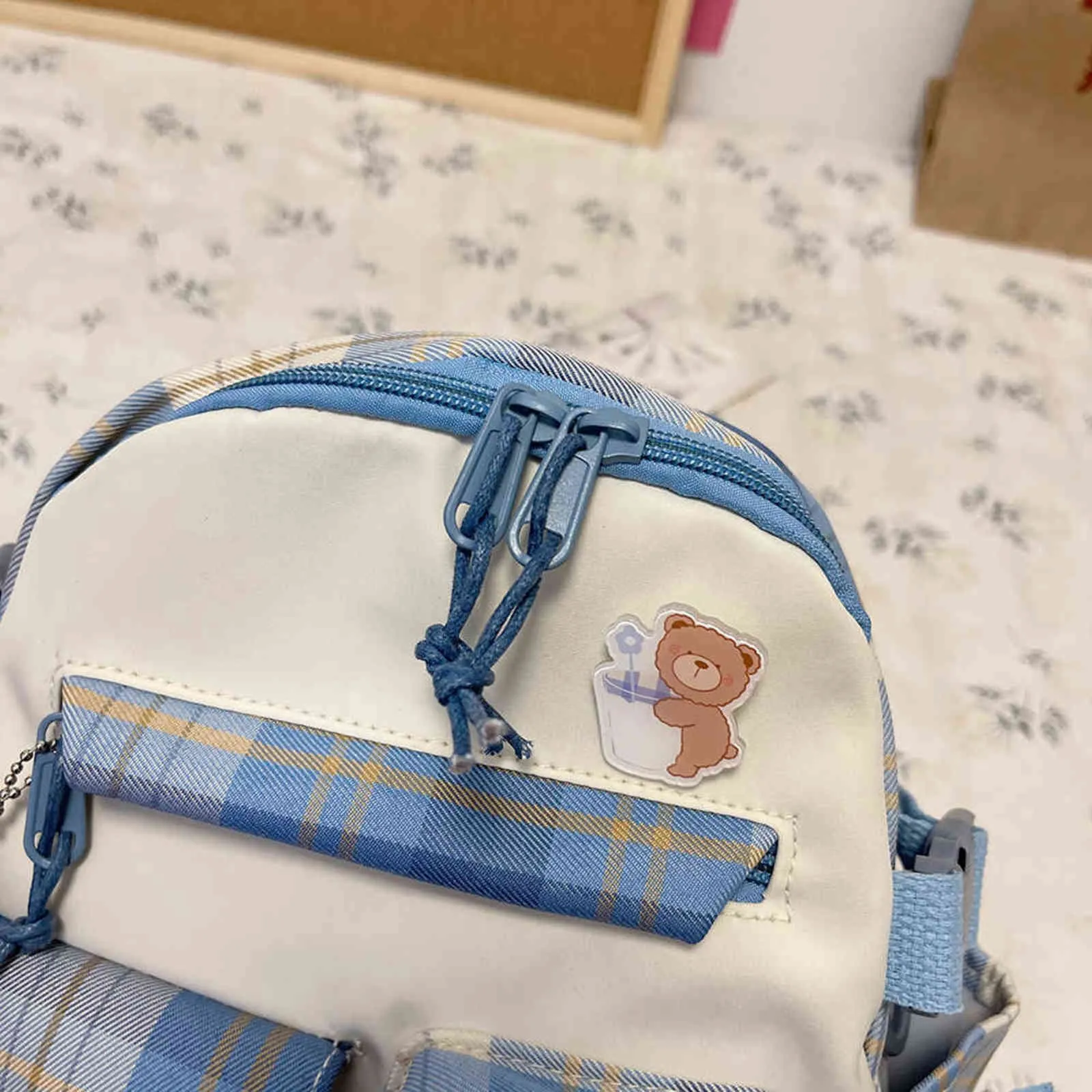 Élégant Nylon Pendentif Filles École Sacs À Dos Femmes Bande Dessinée Plaid Impression Shopping Sac À Dos Petit Voyage Sac À Dos Y1105