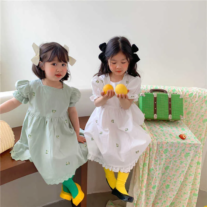 Koreaanse stijl meisjes schattige borduurwerk bloemen prinses jurk kinderen vierkante kraag korte mouw jurken 210615