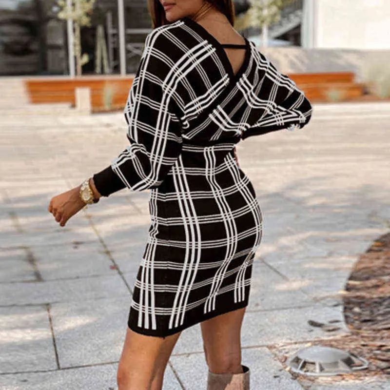 Femmes Sexy Dos Nu Pull Robe Automne Rétro Plaid Imprimer Criss Cross Tricot Robe De Soirée D'hiver Double Col En V Mince Mini Robe G1214