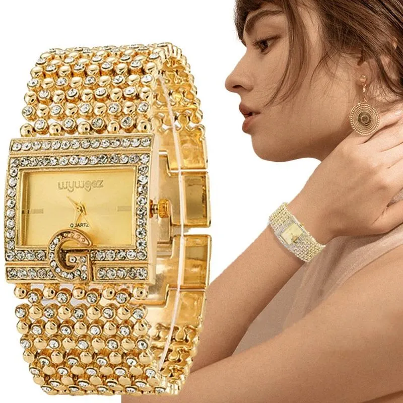 Horloges Eenvoudige Vierkante Stalen Riem Gouden Horloge Damesmode Casual Legering Armband Diamant Schaal Dial236Q