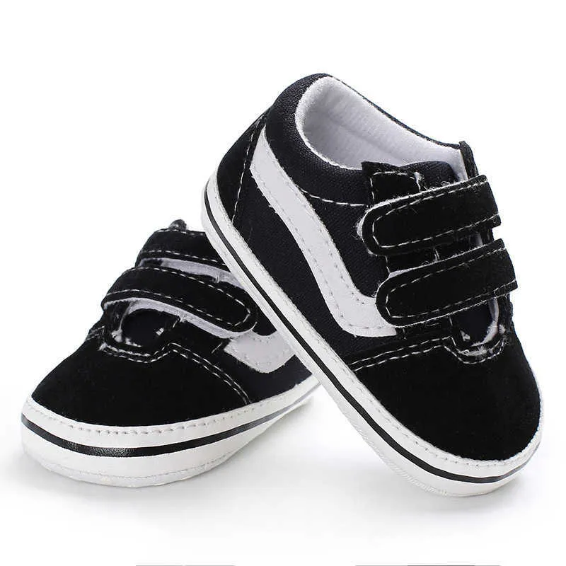 First Walkers Baby Baby Crib Shoes Newborn Girl Boy Shoe Anti Slip Canvas Sneaker Trainers Prewalker Black White 0-18M