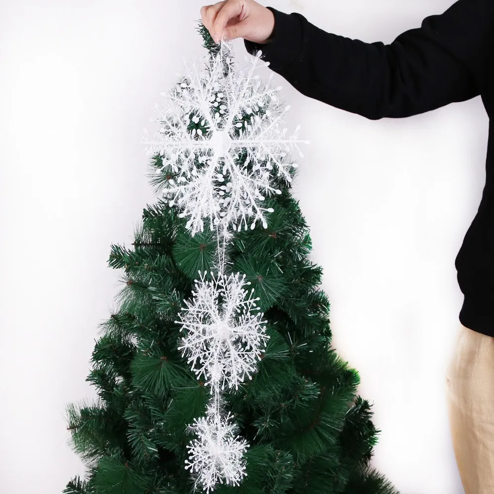 크리스마스 눈송이 장식 장식 홈 흰색 플라스틱 크리스마스 눈송이 나무 펜던트 출생 장식을위한 크리스마스 장식