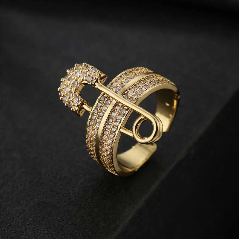 Luxo AAA + Cúbico Zircon Papel Clip Charme Anel de Casamento para Mulheres 2021 Moda Cor Ouro Anel Aberto Tamanho Ajustável Atacado X0715