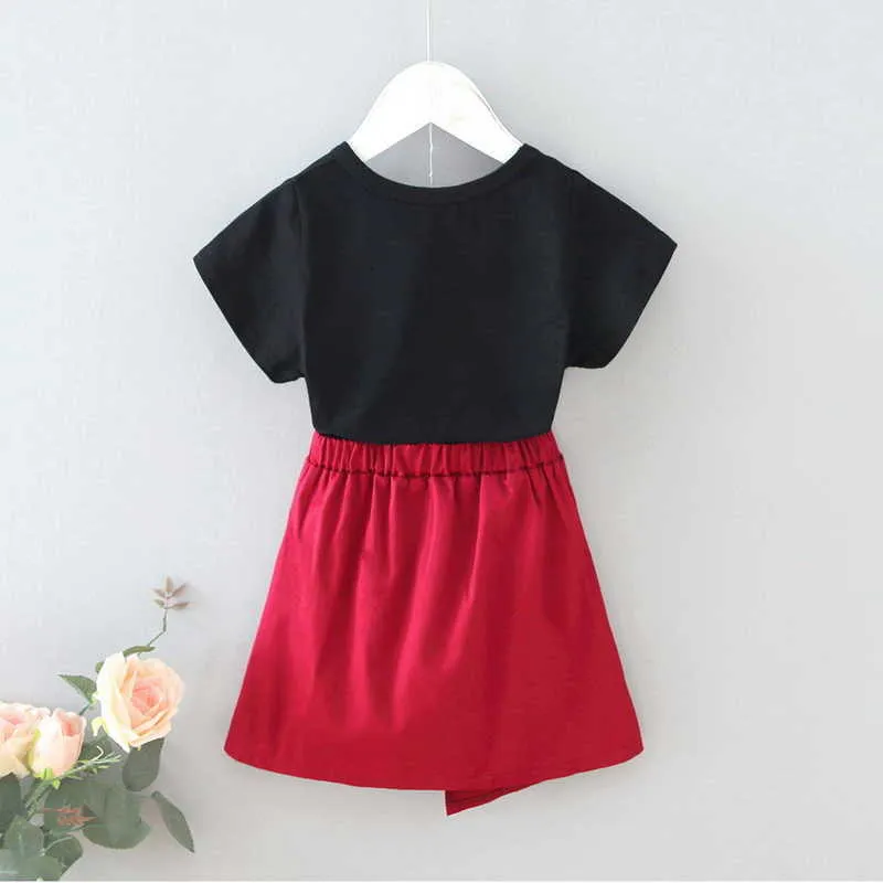 夏の女の子2  -  PCSセット黒半袖愛心Tシャツ+赤いハイウエストスカート子供衣装E223 210610