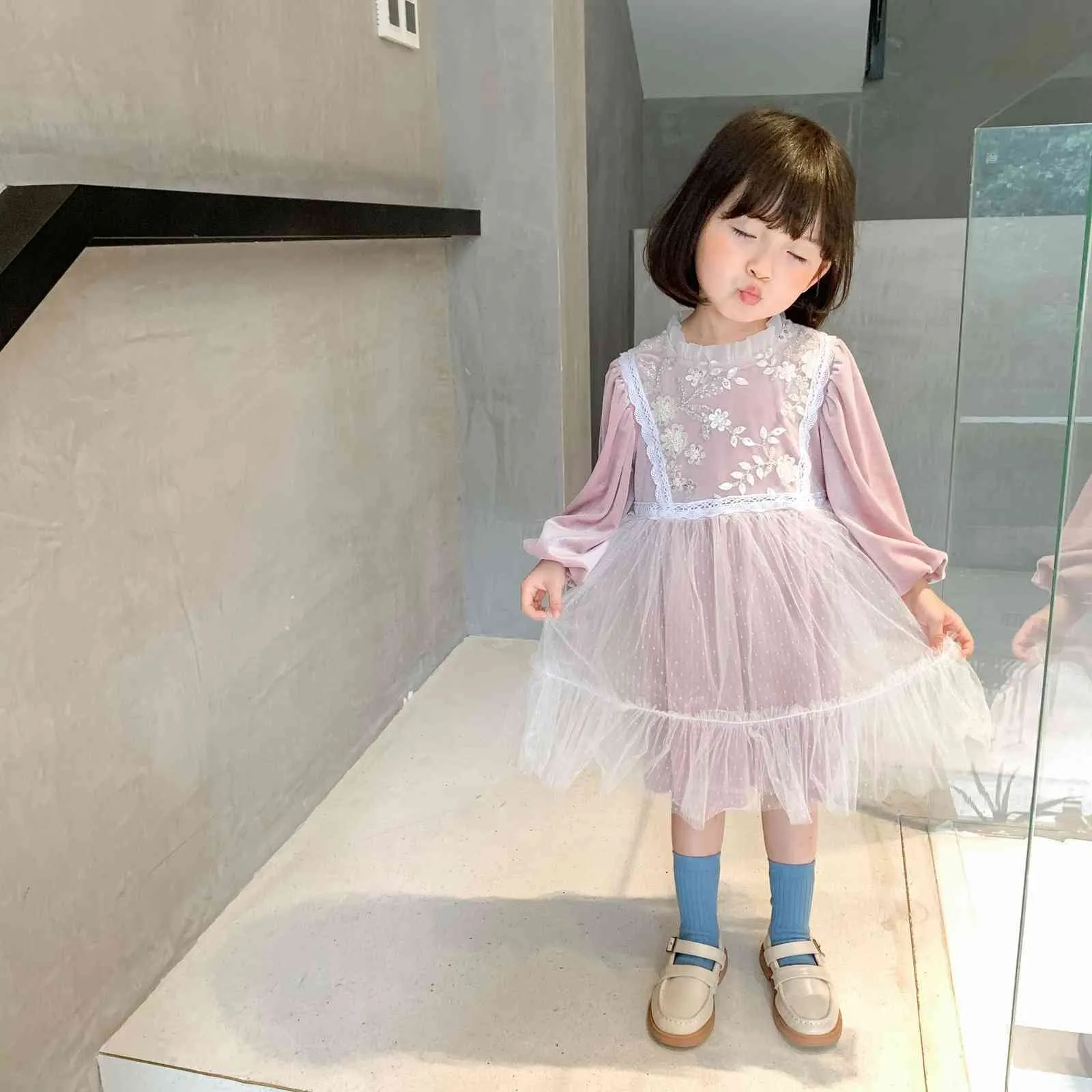 Jesień Cute Baby Girls Velvet Mesh Princess Dresses 1-6 lat Girl Fashion Party Dress 210508