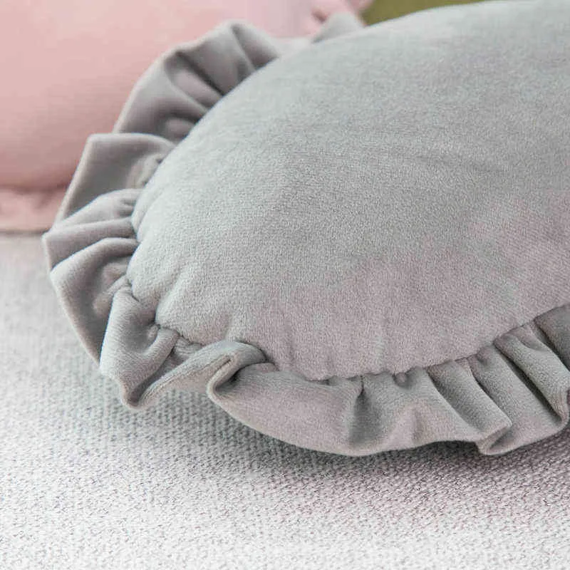 Nordic Nursery Décor Rose Coussin Oreiller Bébé Fille Garçon Chambre Décoration Velours Couvert Oreiller À Volants Gris Coussin En Forme De Coeur 211215