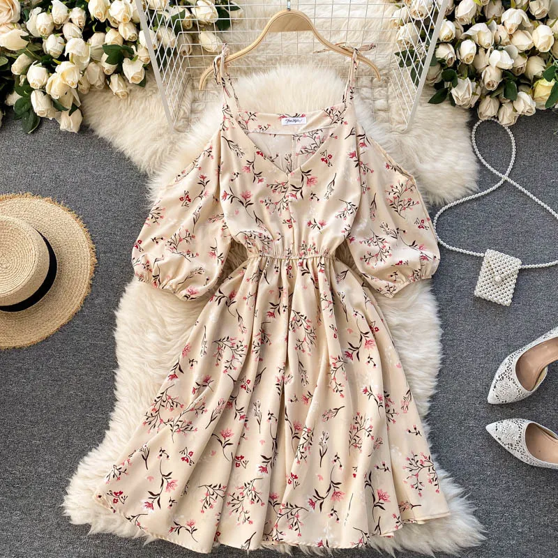 Singrainy Femmes Sweet Floral Strap Robe Sexy Hors Épaule Puff Manches Col V Robes A-Line Summer Vacances Beach Robe courte 210419