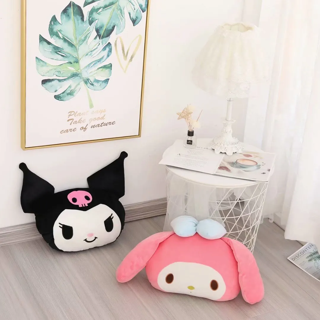 新しいKuromi Melody Kawaii Plushie Decorative Pillows Hugs Anime Stifsed Toys Excisite Gifts for Girls6755629