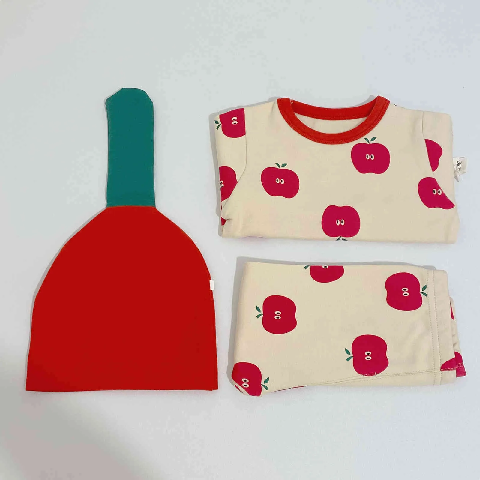 Baby Kleding Sets Meisje Pyjama Valentijnsdag Drie-delig Pak Zuigeling Kinderen Jongens Huishouden Set Apple Printing Nachtkleding Kleding 210413