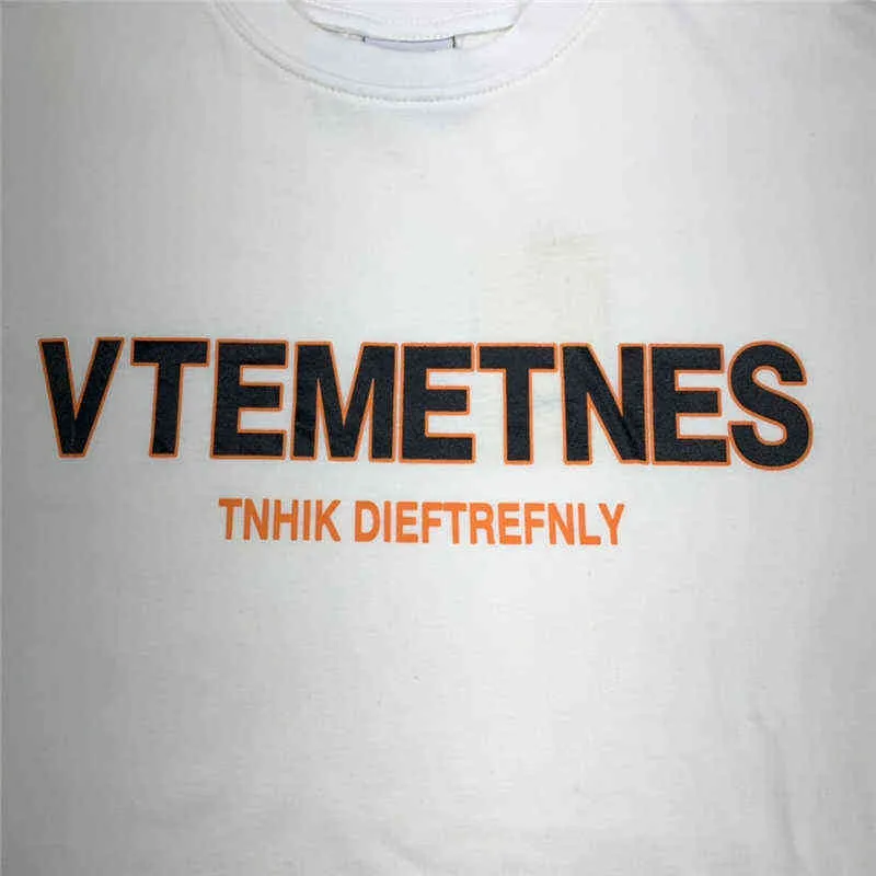 2022 Yaz Stlye Vetements Tee Vetements Dieftrefnly T-shirt 1: 1 En İyi Kalite T Gömlek Üstleri VTM Kısa Kollu Erkek Kadın AA220302