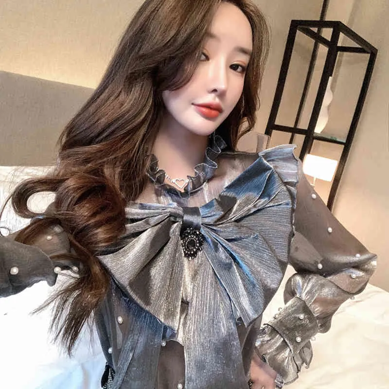 Wiosna Kobiety Słodki łuk Diament Przycisk Zroszony Bluzki Koszule Moda Koreański Styl Eleganckie Solidne Damskie Topy 210520